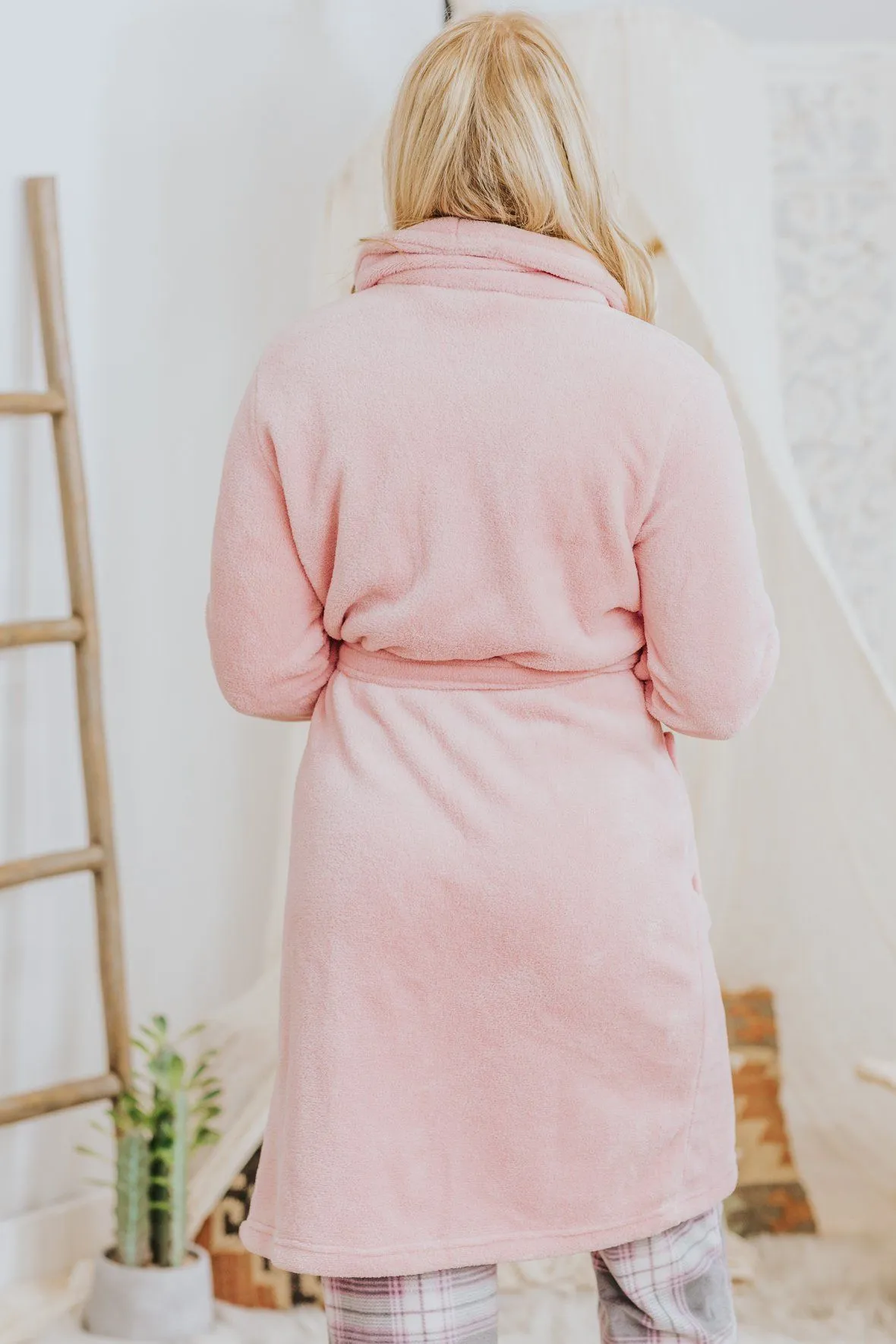 *DEAL* Feeling Of Home Fleece Robe in Pink