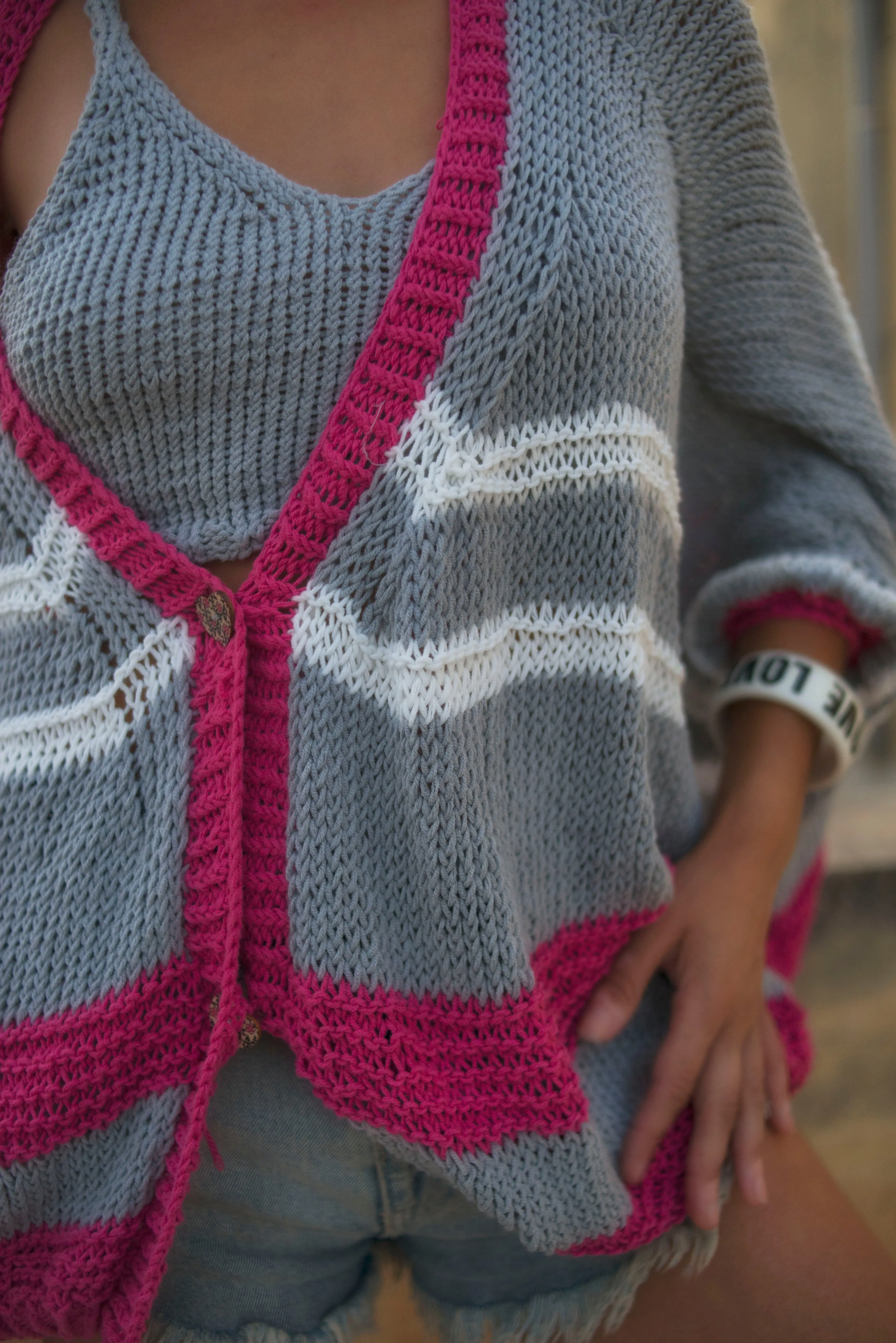 "The Duck In A Room" cardigan