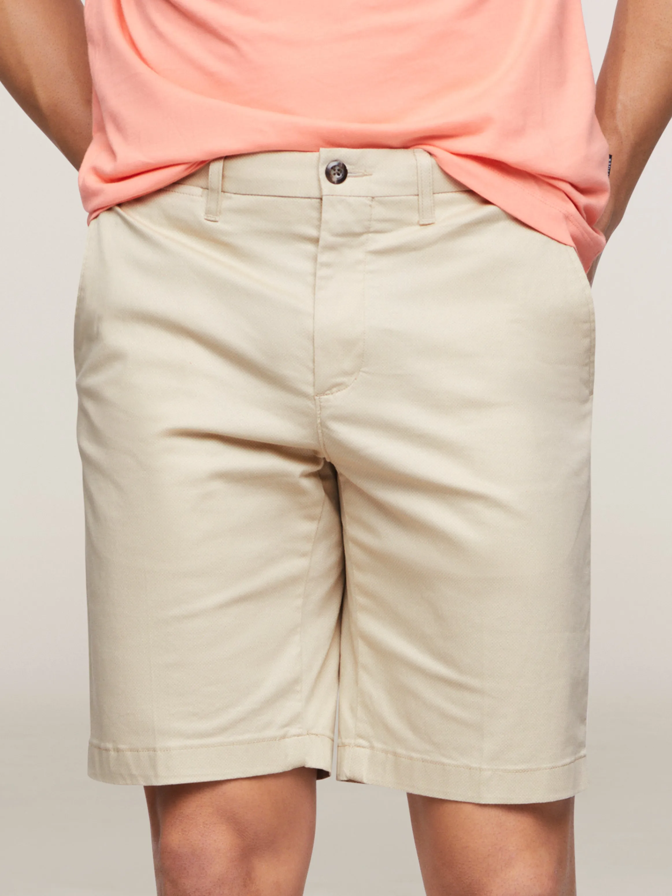Tommy Hilfiger Chino Shorts Light Colors Only, Condition (9/10)
