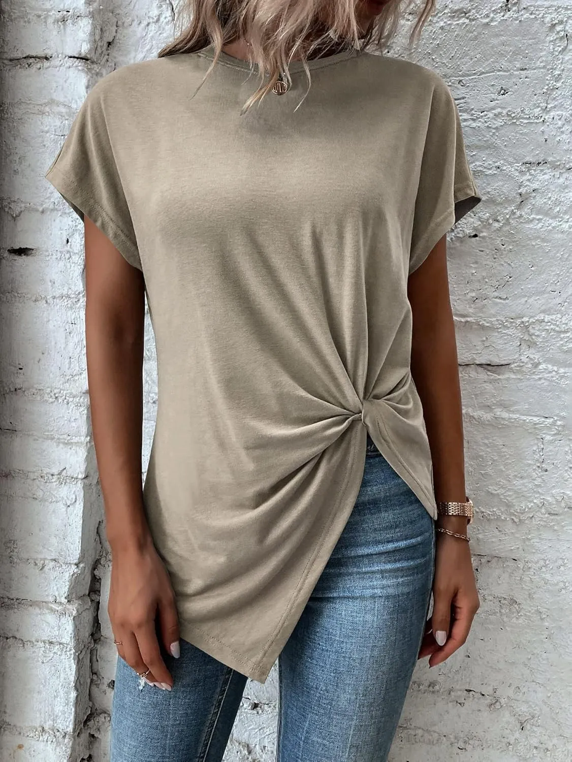 Verdusa Women's Casual Twist Front Asymmetrical Hem Short Sleeve Tee Top