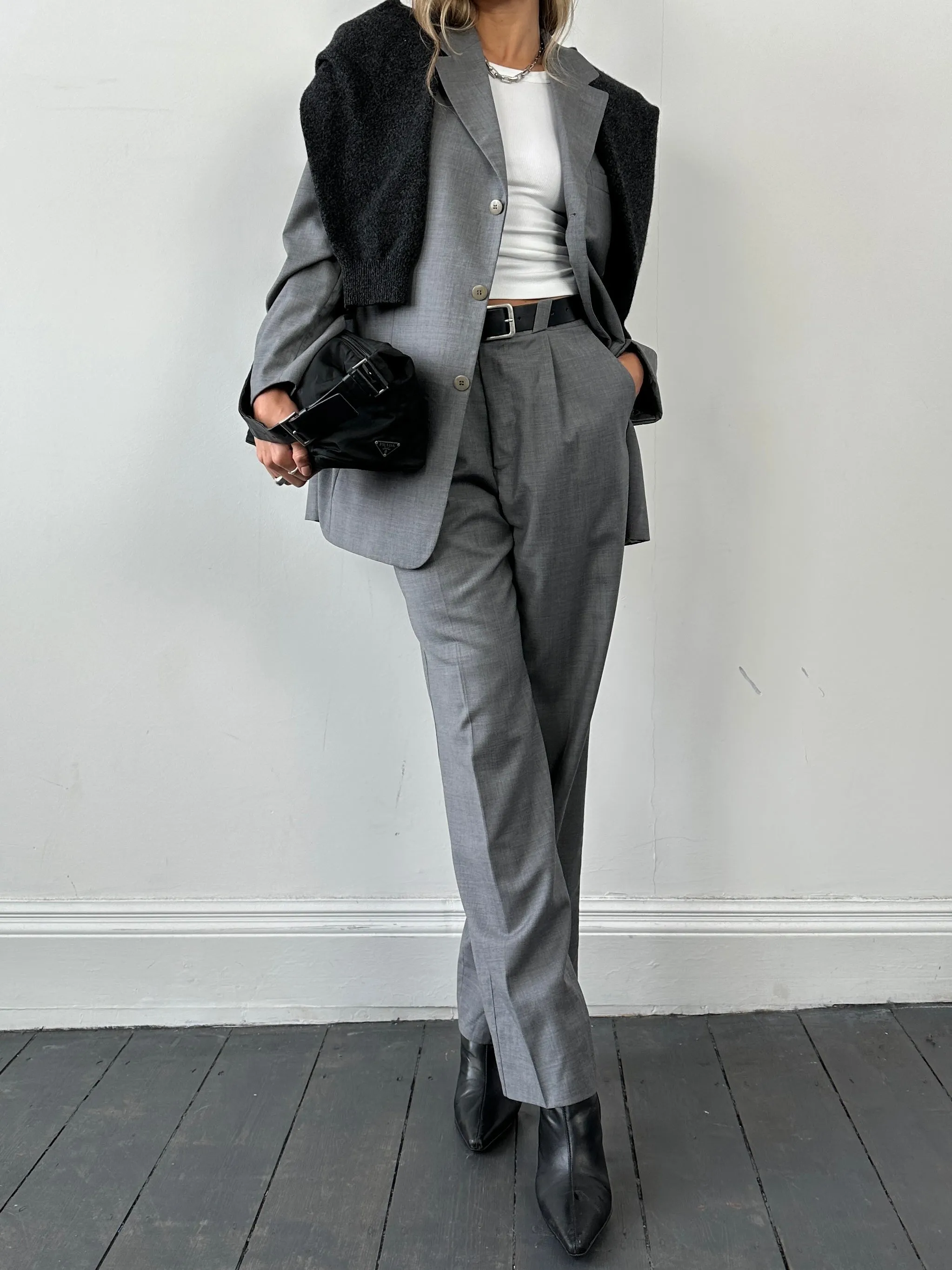 Versace Single Breasted Relaxed Wool Suit - 42R/W30