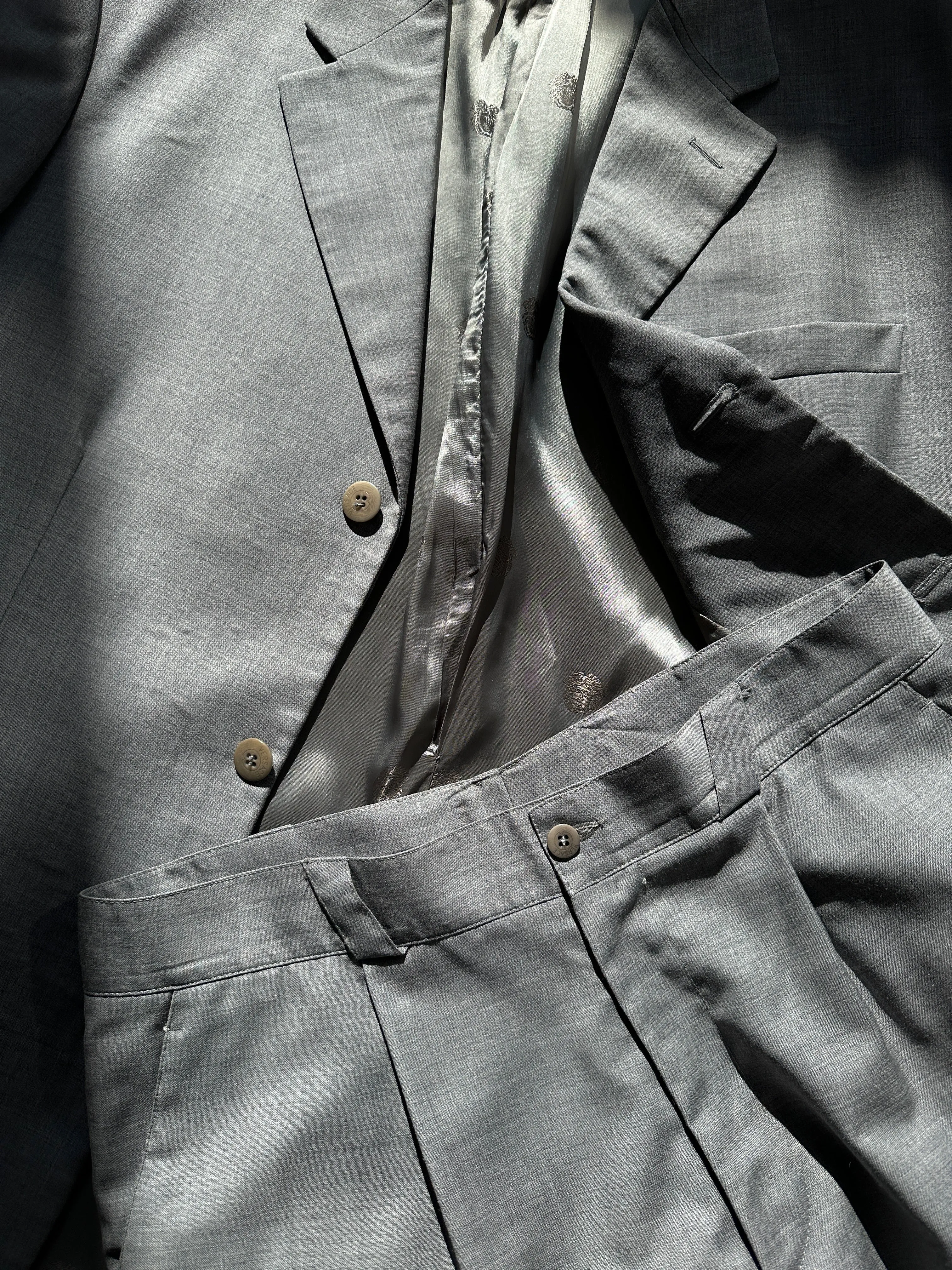 Versace Single Breasted Relaxed Wool Suit - 42R/W30